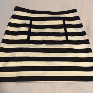 Draper James women’s Navy & White Skirt 8